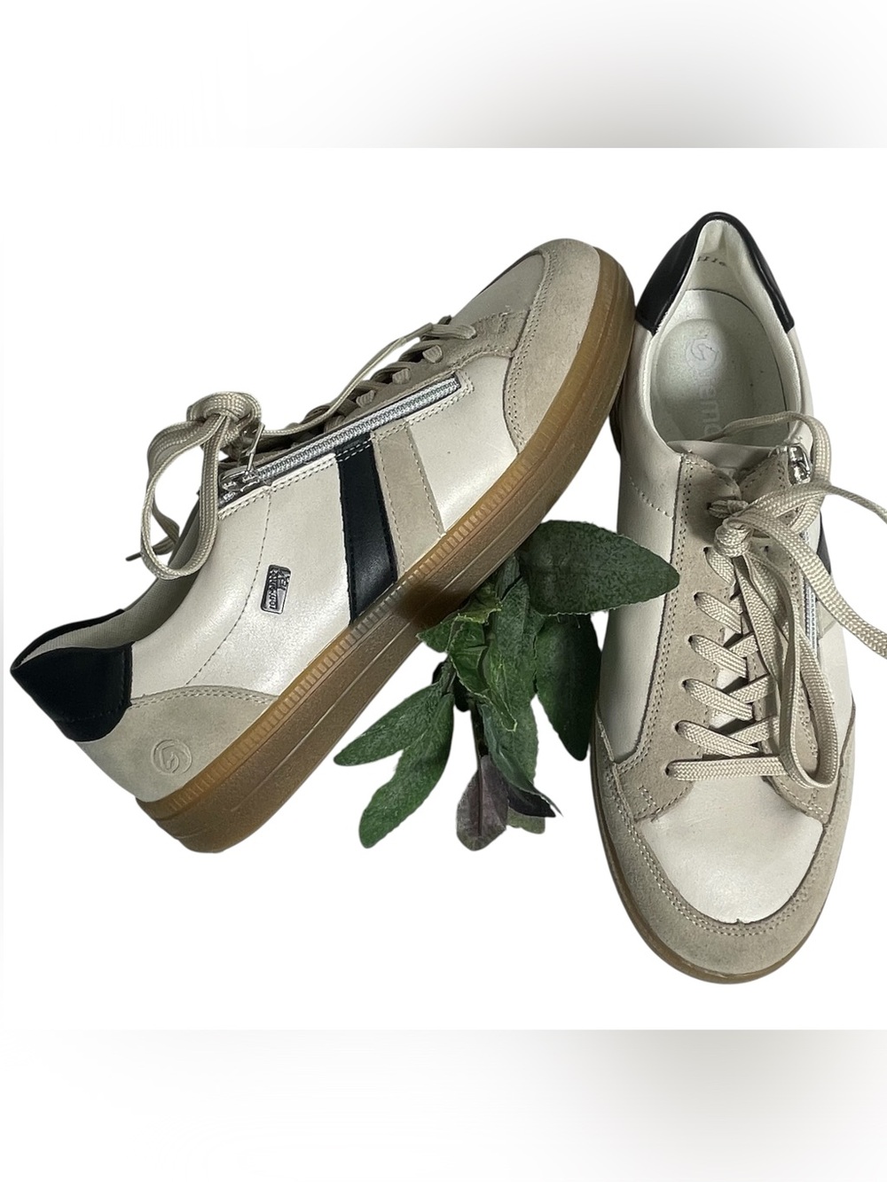 Remonte Demi Leather/Suede Tie/Zip Gum Sole Insoles Water-Resistant Sneaker 9.5